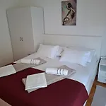 Affittacamere And With Parking Space Palit, Rab - 22221 Rab Town