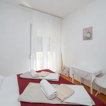 And With Parking Space Palit, Rab - 22221 Affittacamere Rab Town