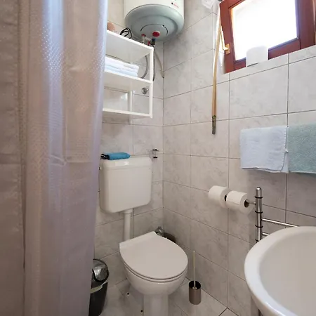 Affittacamere And With Parking Space Palit, Rab - 22221 Rab Town
