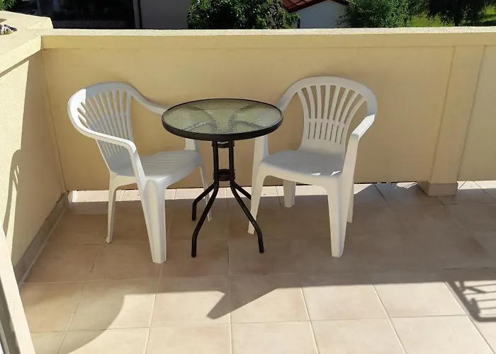 Affittacamere And With Parking Space Palit, Rab - 22221 Rab Town