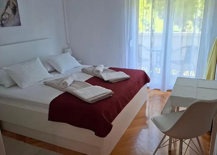 And With Parking Space Palit, Rab - 22221 Affittacamere Rab Town
